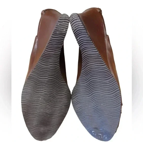 Chinese  Laundry Brown Wedge Leather Heels Size 9.5 - Picture 8 of 11